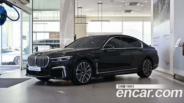 BMW 7-Series 745e iPerformance M Sport — пробег 99 817 км — фото 1 из 5