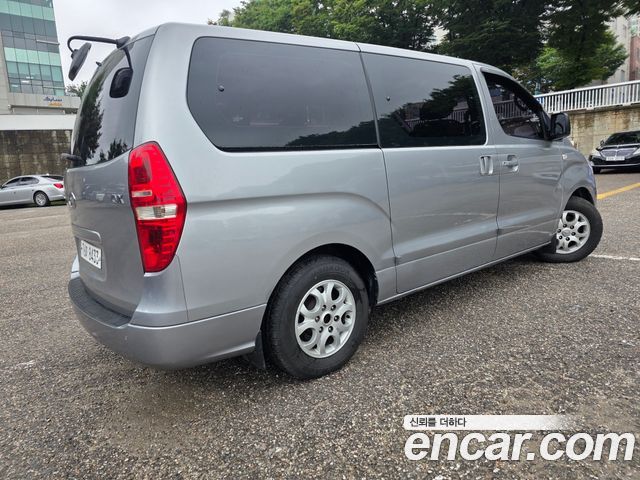 Hyundai Starex 12-Seater Wagon CVX Deluxe — пробег 68 877 км — фото 5 из 5