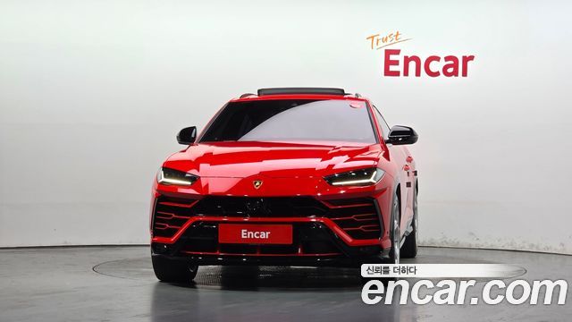 Lamborghini Urus из Кореи Encar