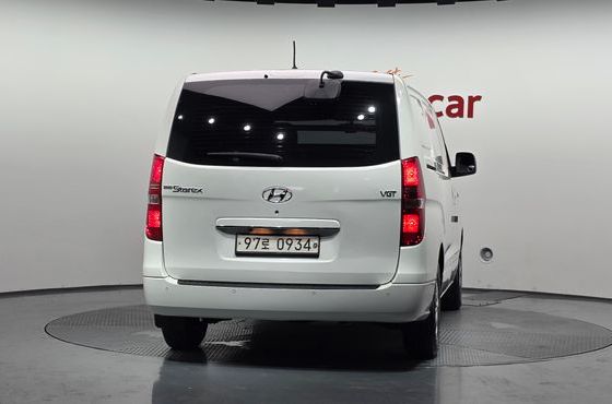 Hyundai Starex Van 3-Seater Smart — пробег 58 900 км — фото 4 из 5