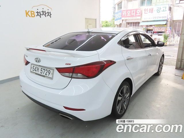 Hyundai AVANTE 1.6 GDi Premium TUIX Edition II — пробег 100 387 км — фото 3 из 5