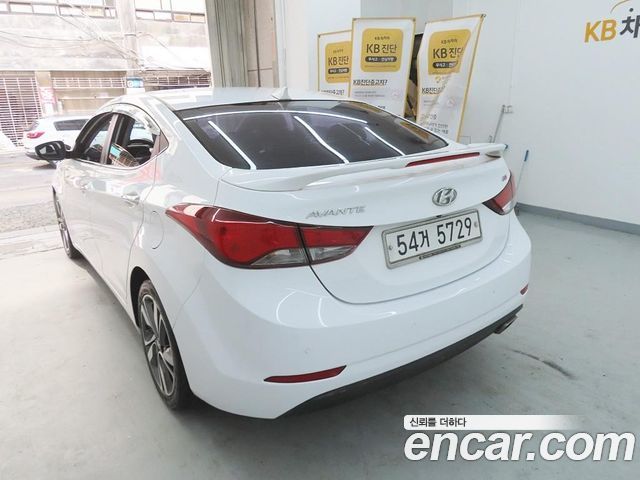Hyundai AVANTE 1.6 GDi Premium TUIX Edition II — пробег 100 387 км — фото 4 из 5