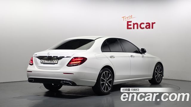 Mercedes-Benz E-Class из Кореи Encar