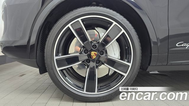 Porsche Cayenne 4.0 Turbo Coupe — пробег 9 489 км — фото 5 из 5