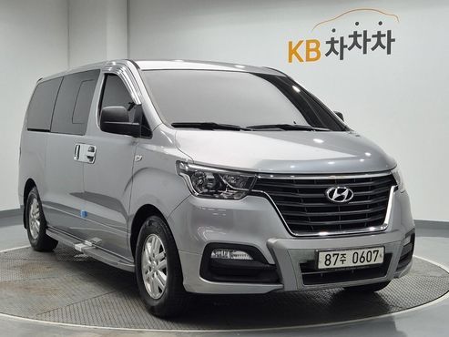 Hyundai Starex Van 5-Seater Modern — пробег 115 696 км — фото 4 из 5