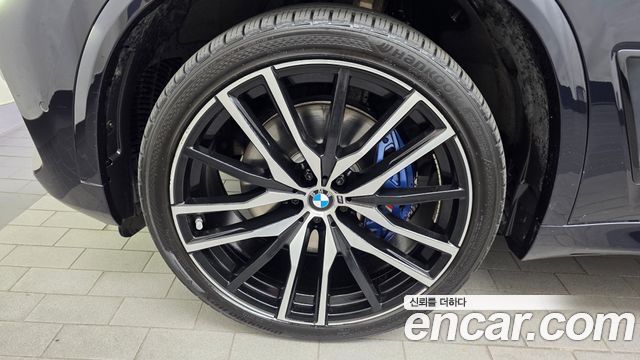 BMW X5 xDrive 40i M sports Onlie Exclusive Edition — пробег 142 212 км — фото 5 из 5