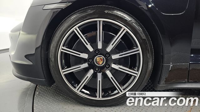 Porsche Taycan из Кореи Encar