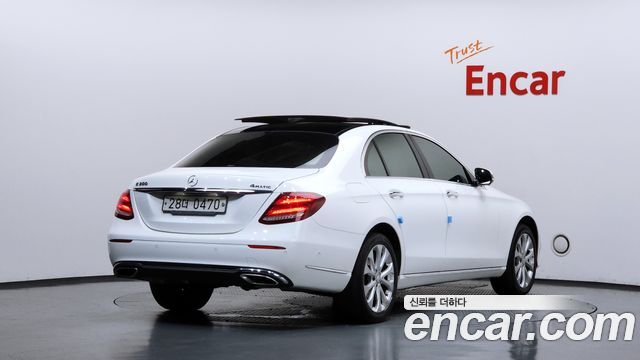 Mercedes-Benz E-Class из Кореи Encar