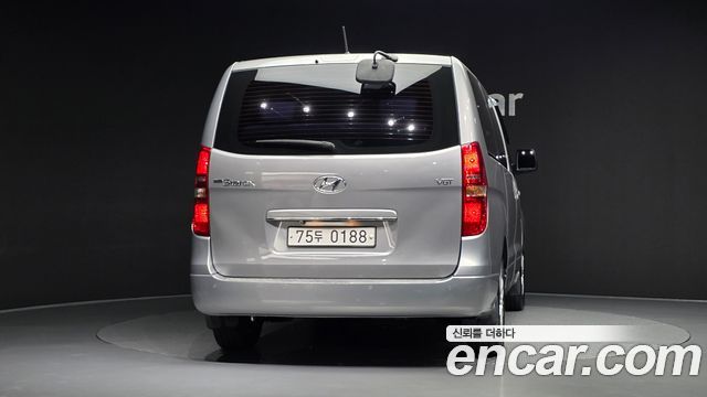 Hyundai Starex Wagon 11-Seater Smart — пробег 68 095 км — фото 4 из 5
