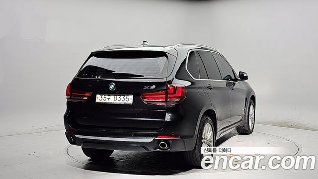 BMW X5 xDrive 30d — пробег 107 857 км — фото 3 из 5