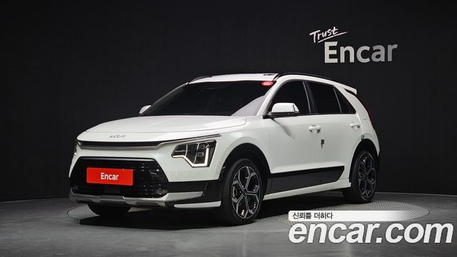 Kia Niro Signature — пробег 113 706 км — фото 1 из 5