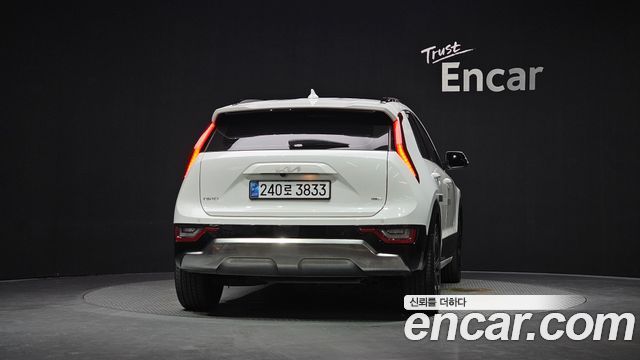 Kia Niro Signature — пробег 113 706 км — фото 4 из 5