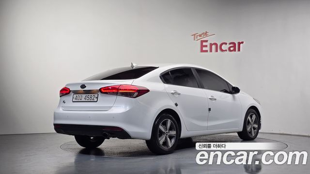 Kia K3 из Кореи Encar