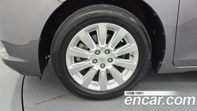 Toyota Sienna 3.5 AWD — пробег 76 403 км — фото 5 из 5