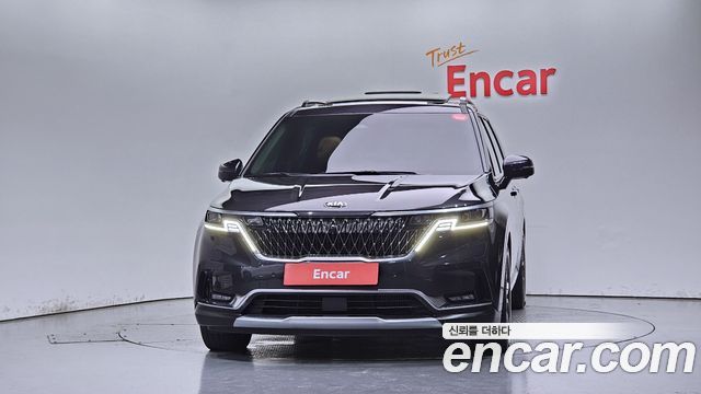 Kia Carnival 9-Seater Signature — пробег 76 933 км — фото 3 из 5