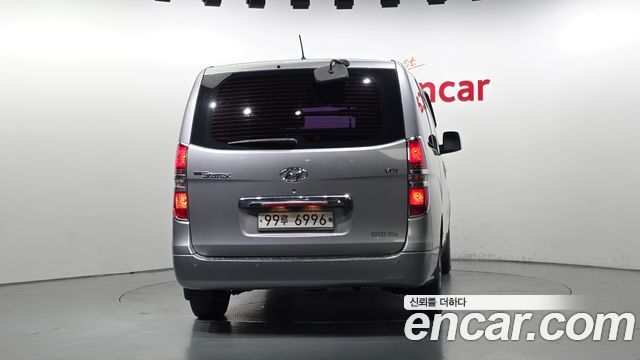Hyundai Starex 3-Seater VAN Smart Special — пробег 122 518 км — фото 4 из 5