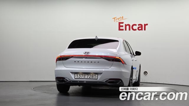 Hyundai Grandeur из Кореи Encar