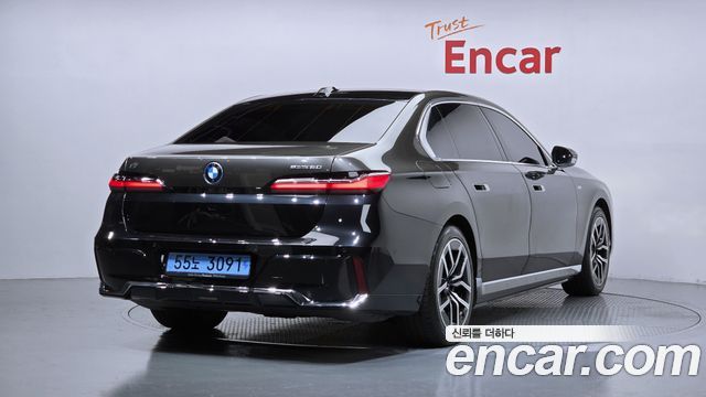 BMW i7 из Кореи Encar