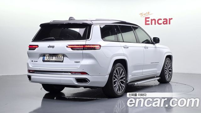 Jeep Cherokee L 3.6 Summit Reserve — пробег 73 038 км — фото 2 из 5
