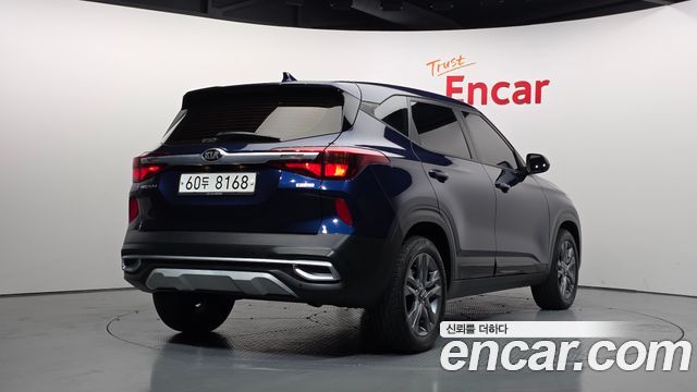 Kia Seltos из Кореи Encar