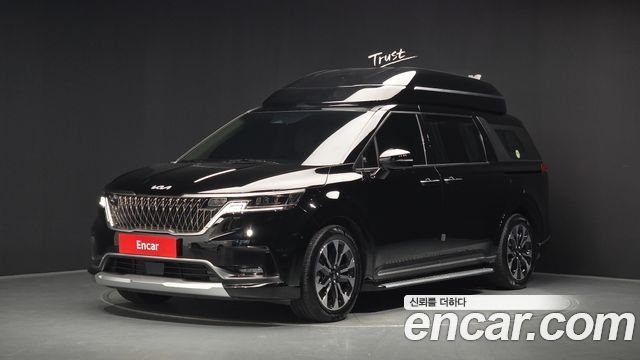 Kia Carnival Gasoline 4-Seater Hi-Limousine Signature — пробег 48 274 км — фото 1 из 5