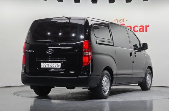Hyundai Starex Van 5-Seater Style — пробег 84 987 км — фото 2 из 5
