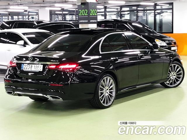 Mercedes-Benz E-Class E350 4MATIC AMG Line Edition — пробег 45 472 км — фото 2 из 5