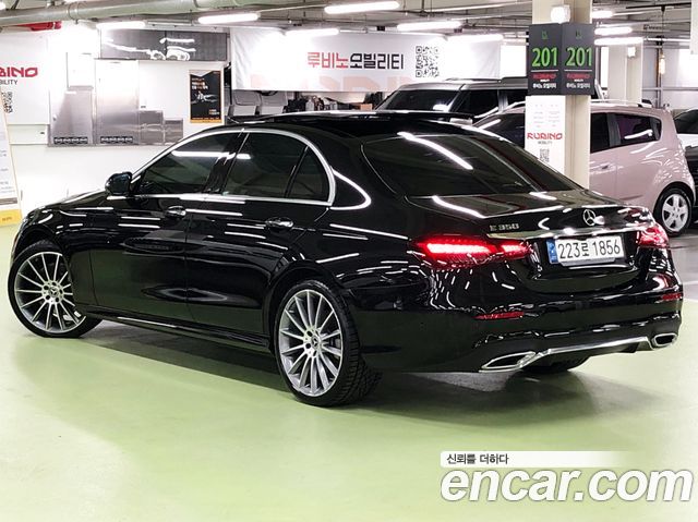 Mercedes-Benz E-Class E350 4MATIC AMG Line Edition — пробег 45 472 км — фото 3 из 5