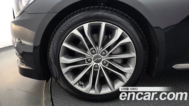Hyundai Genesis из Кореи Encar