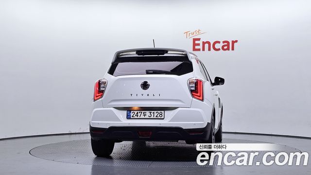 Ssangyong TIBOLI из Кореи Encar