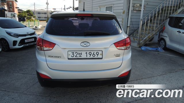 Hyundai Tucson Diesel 2WD X20 Luxury — пробег 294 385 км — фото 5 из 5