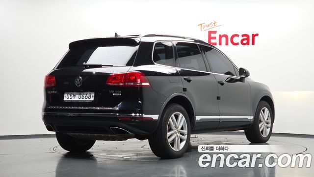Volkswagen Touareg V6 3.0 TDI Bluemotion 7P5 — пробег 200 788 км — фото 2 из 5