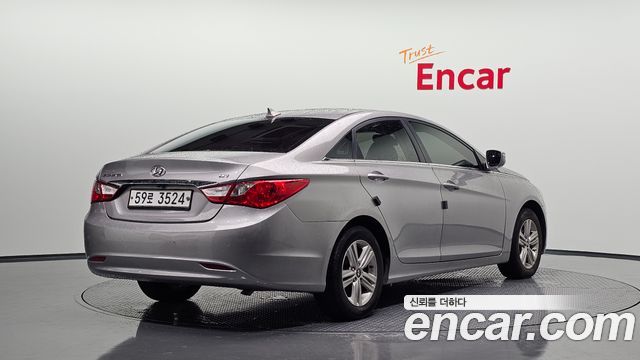 Hyundai Sonata LPI Smart — пробег 241 632 км — фото 2 из 5