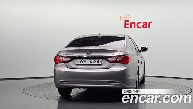 Hyundai Sonata LPI Smart — пробег 241 632 км — фото 4 из 5