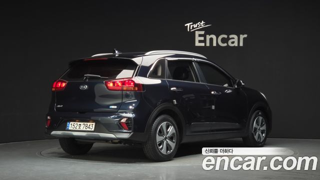 Kia Niro 1.6 HEV Luxury — пробег 97 406 км — фото 2 из 5