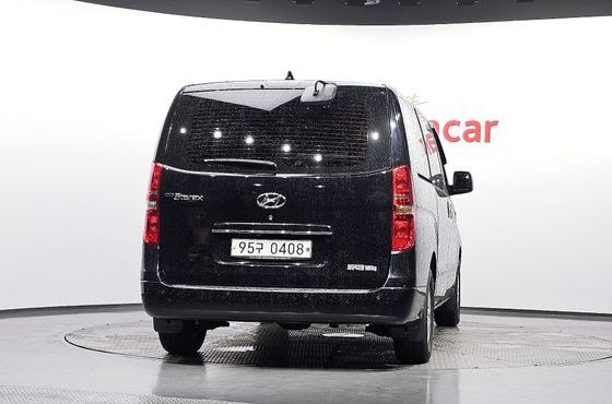 Hyundai Starex Van 3-Seater Smart — пробег 93 993 км — фото 4 из 5
