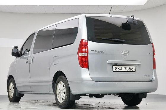 Hyundai Starex Van 3-Seater Smart — пробег 57 698 км — фото 2 из 5