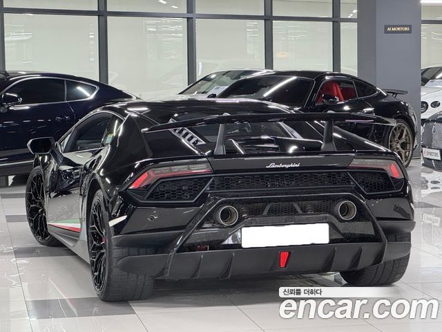 Lamborghini Huracan из Кореи Encar