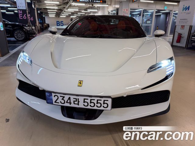 Ferrari SF90 4.0 — пробег 7 600 км — фото 2 из 5