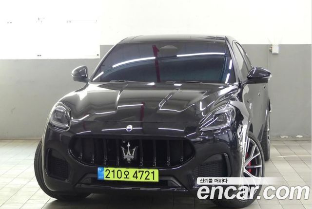 Maserati Grecale 2.0 AWD Modena — пробег 5 637 км — фото 3 из 5