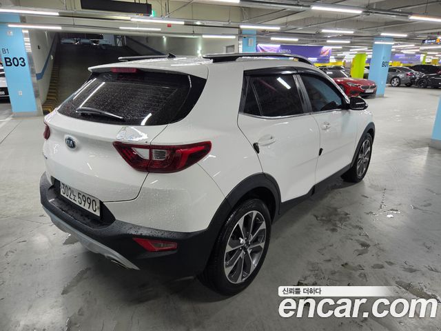 Kia Stonic из Кореи Encar