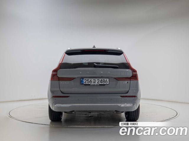 Volvo XC60 B5 Ultra Bright Air Sus — пробег 5 230 км — фото 5 из 5