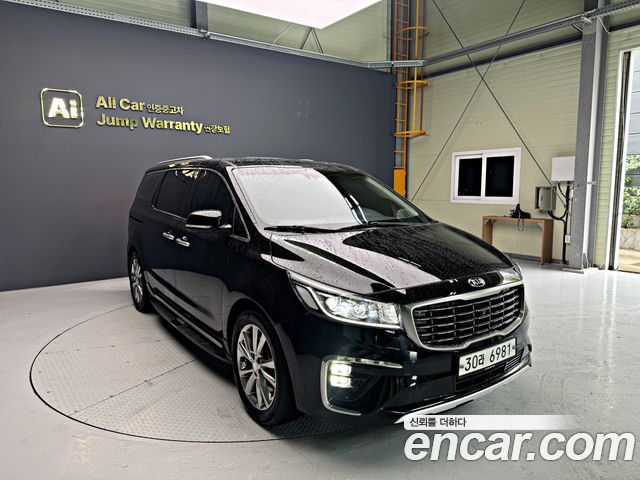 Kia Carnival 9-Seater Noblesse Special — пробег 186 990 км — фото 5 из 5