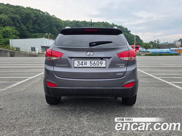 Hyundai Tucson Diesel 2WD LX20 Premier — пробег 244 703 км — фото 5 из 5