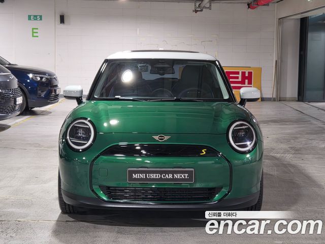 Mini Cooper SE Classic — пробег 4 431 км — фото 2 из 5