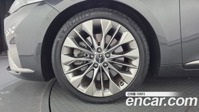 Kia K8 из Кореи Encar