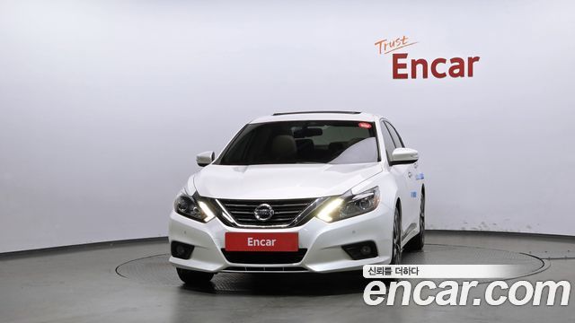 Nissan Altima из Кореи Encar