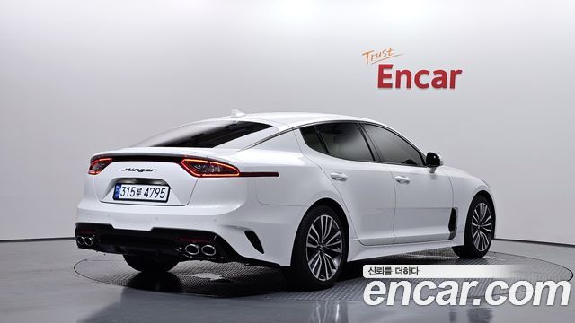 Kia Stinger из Кореи Encar