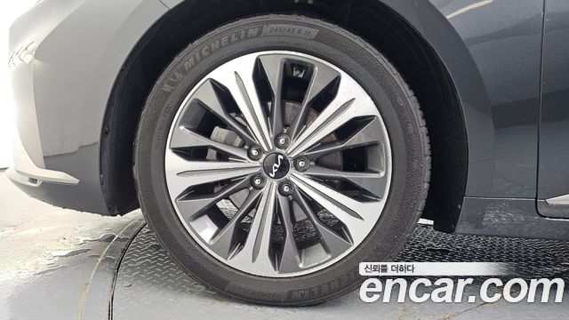 Kia K8 из Кореи Encar