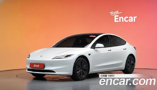Tesla Model 3 RWD — пробег 22 964 км — фото 1 из 5